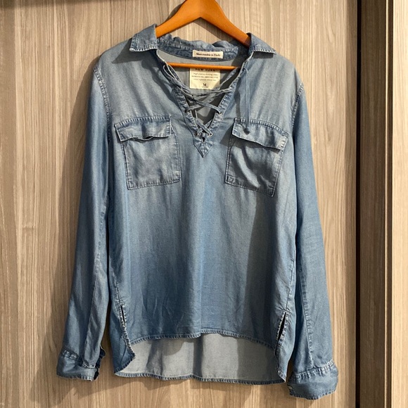 Abercrombie & Fitch lace-up denim shirt, size medium, very good condition. - Picture 1 of 4